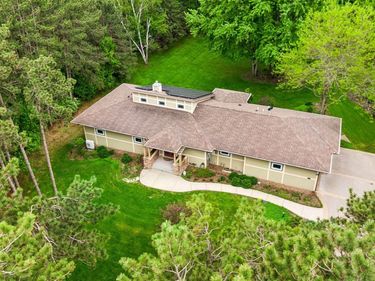 13683 47th Street N, Stillwater, MN 55082
