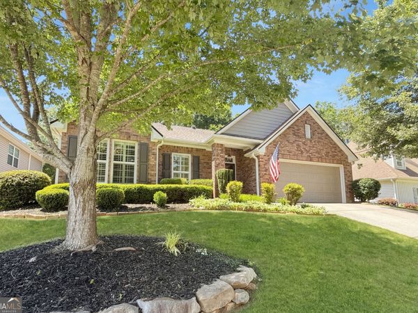 6 Greenview Drive, Newnan, GA 30265