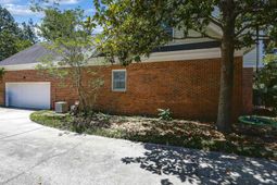 219 Mallet Hill Road photo 4
