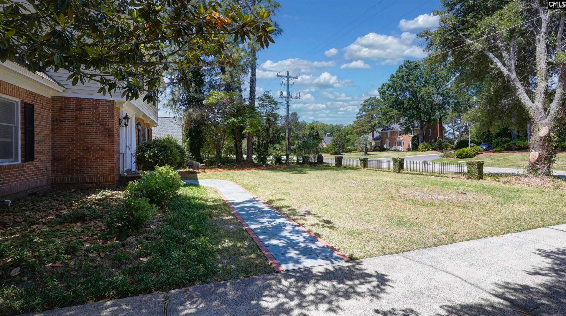 219 Mallet Hill Road Photo 4