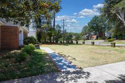 219 Mallet Hill Road photo 4