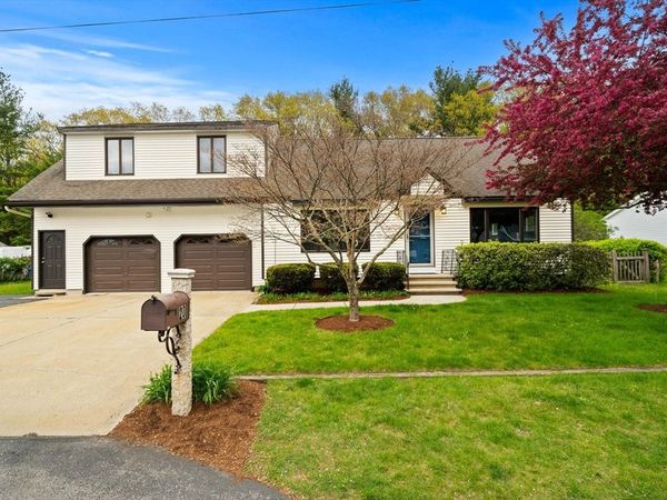 20 Euclid Rd, Tewksbury, MA 01876