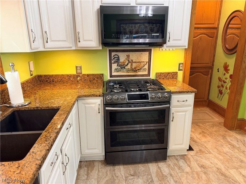 546 Letchworth Drive, Akron, OH 44303 Photo 7