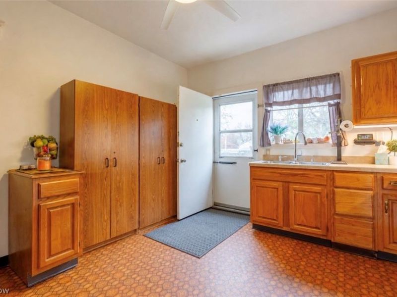 105 Westwood Avenue, Akron, OH 44302 Photo 12