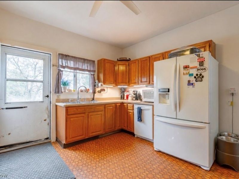 105 Westwood Avenue, Akron, OH 44302 Photo 13