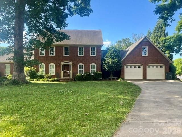 411 8th Street Sw, Conover, NC 28613 Main Photo