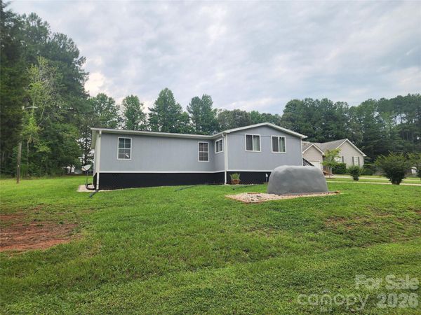 189 Brook Creek Drive, Troutman, NC 28166