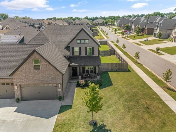 5900 SW Dryden Road, Bentonville, AR 72713