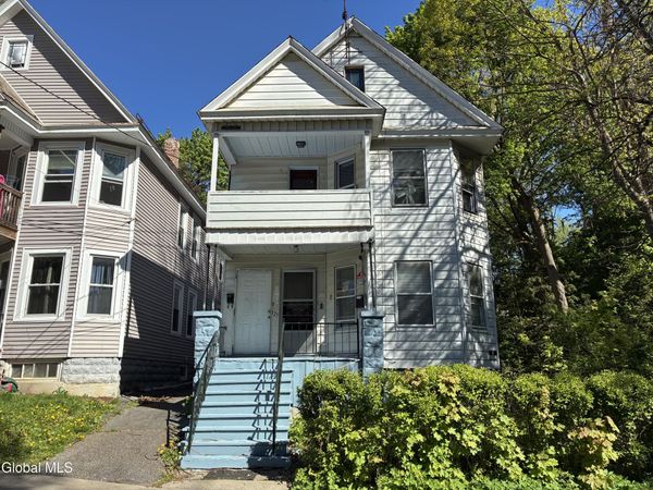 123 Lomasney Avenue, Schenectady, NY 12308