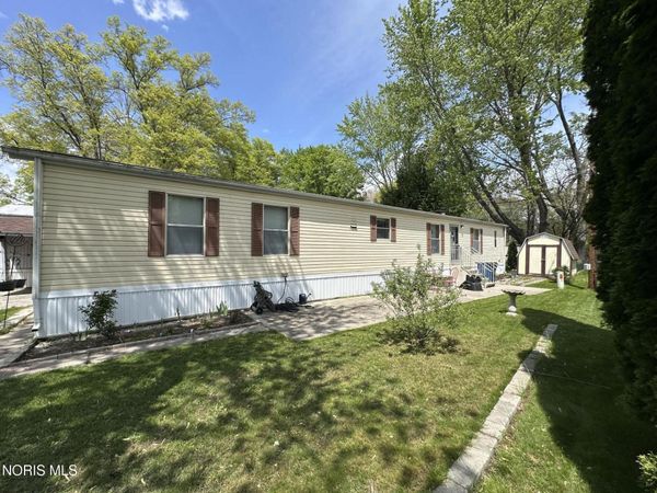 10430 Airport Highway, Swanton, OH 43558