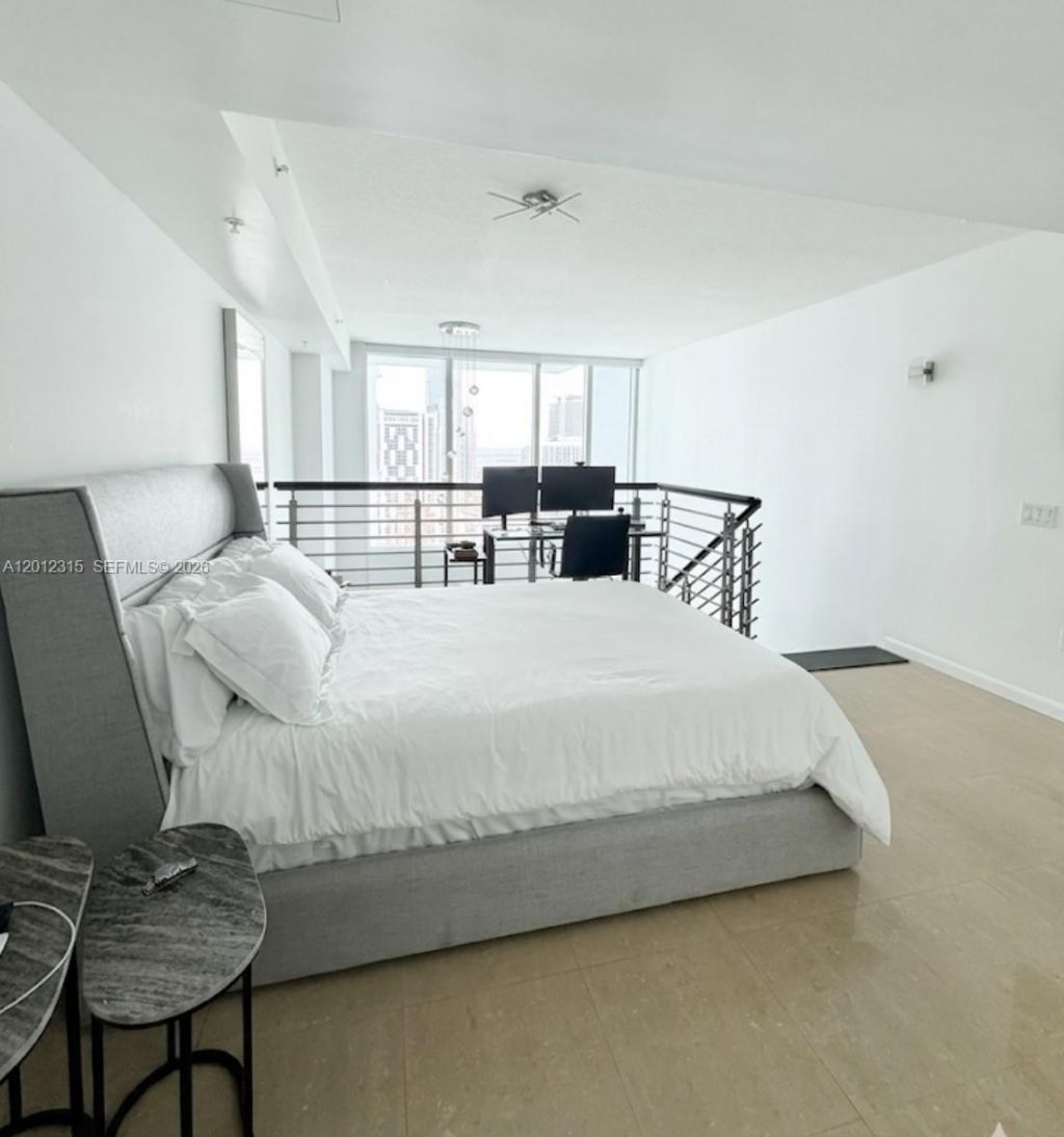 41 SE 5th St , Unit 2011, Miami, FL 33131 Photo