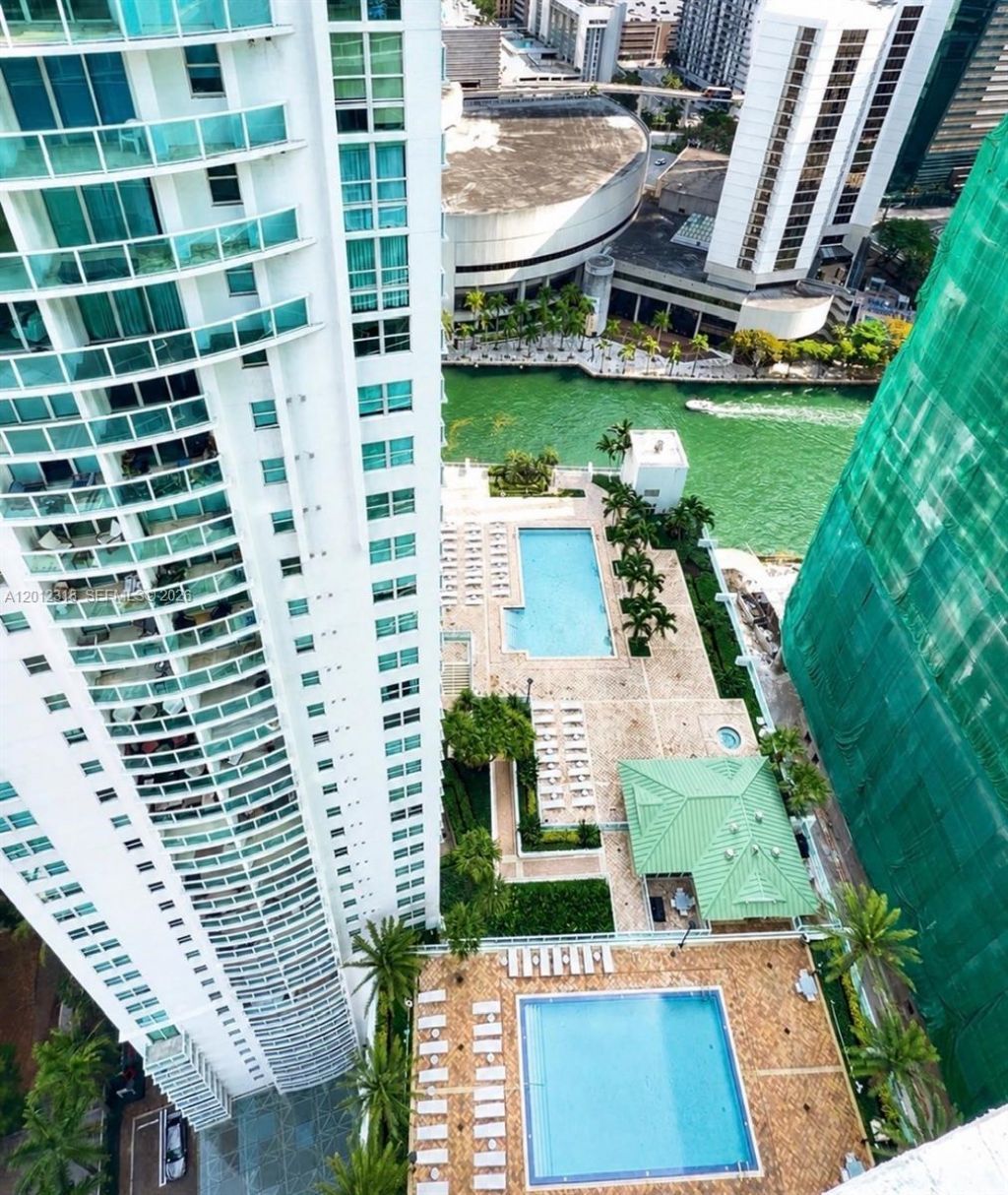 41 SE 5th St , Unit 2011, Miami, FL 33131 Photo