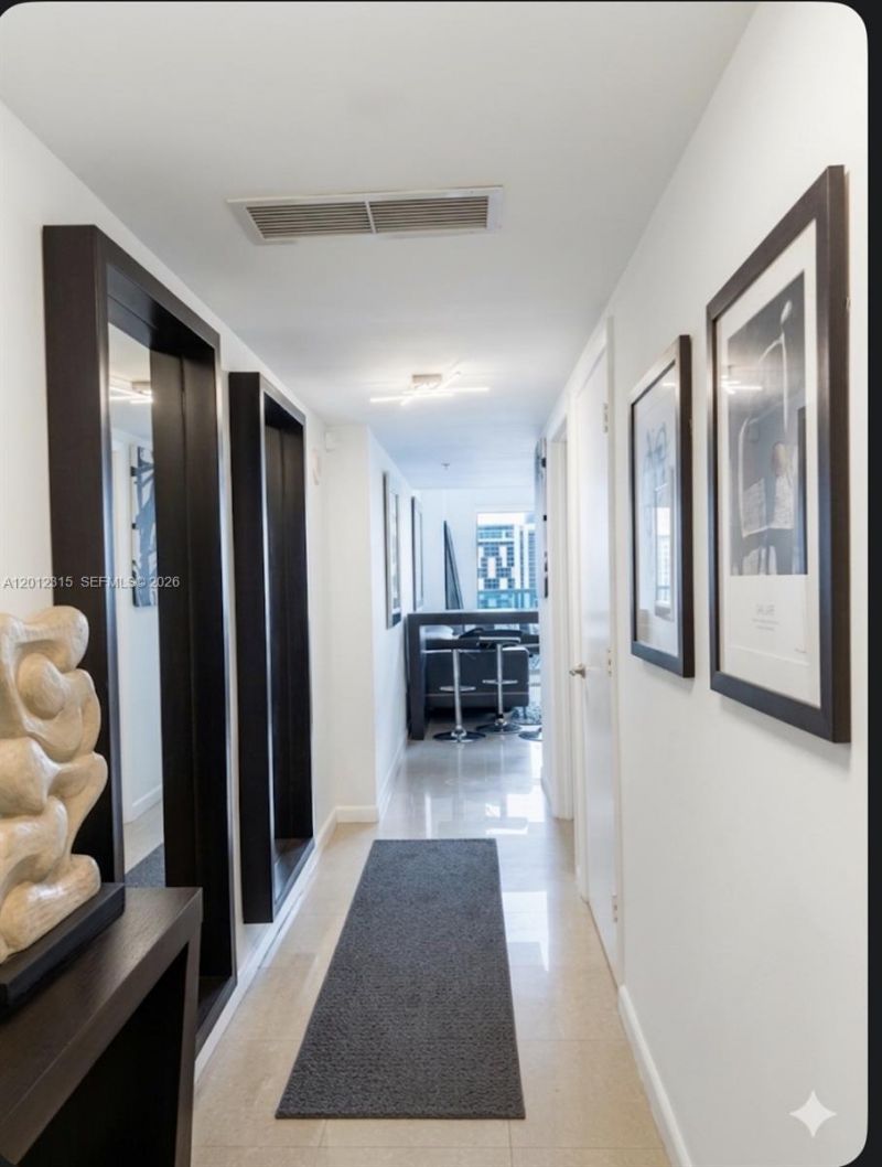 41 SE 5th St , Unit 2011, Miami, FL 33131 Photo