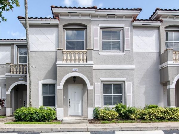 4928 SW 140th Ter , Unit 2, Miramar, FL 33027