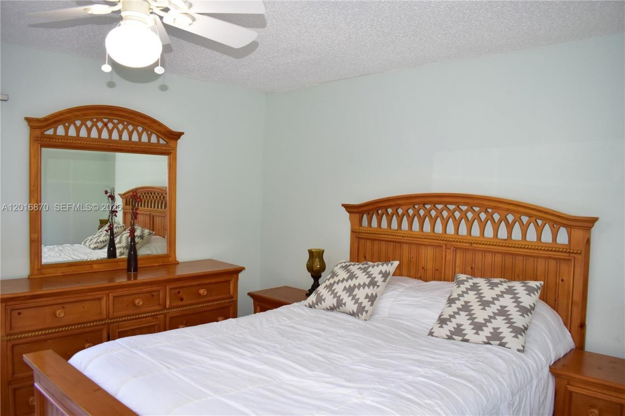 8851 Sunrise Lakes Blvd, Unit 207, Sunrise, FL 33322 Photo