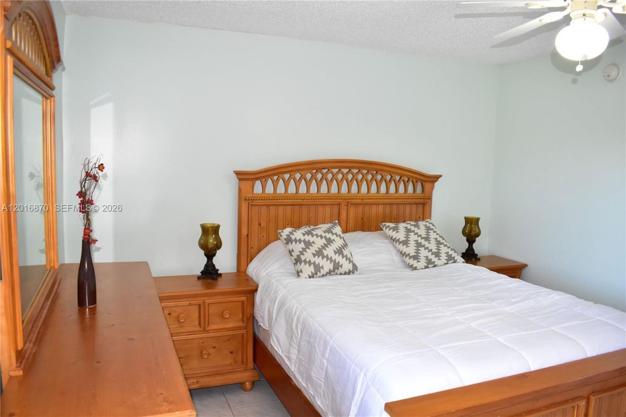 8851 Sunrise Lakes Blvd, Unit 207, Sunrise, FL 33322 Photo