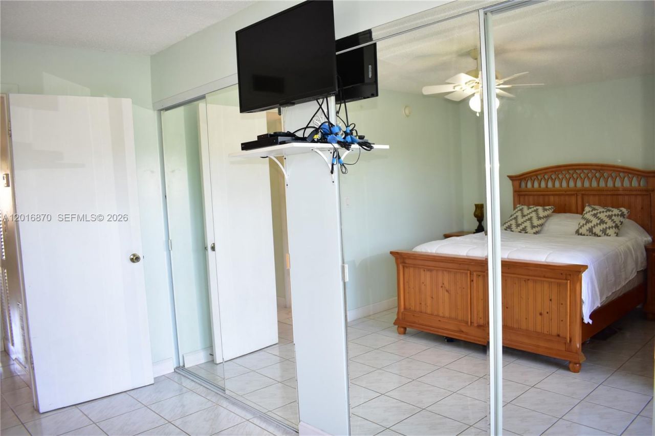 8851 Sunrise Lakes Blvd, Unit 207, Sunrise, FL 33322 Photo