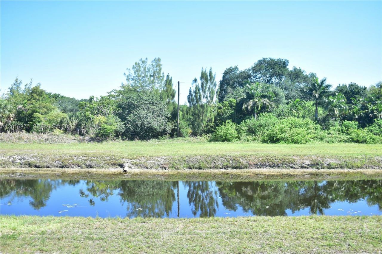 8851 Sunrise Lakes Blvd, Unit 207, Sunrise, FL 33322 Photo