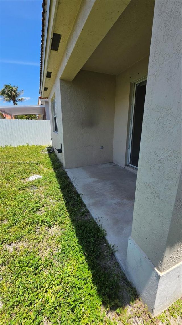 2160 NE 37th Rd , Homestead, FL 33033 Photo