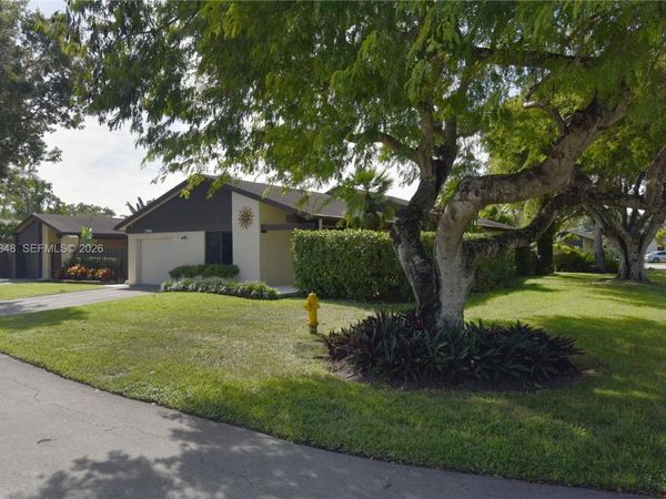 11744 SW 133rd Ct, Miami, FL 33186