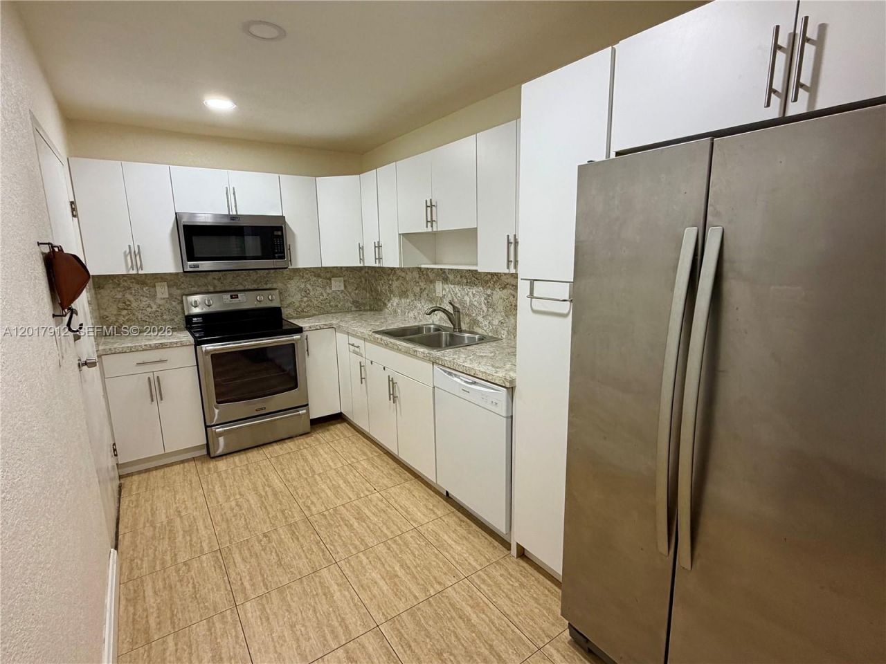 9429 SW 76th St , Unit W25, Miami, FL 33173 Photo