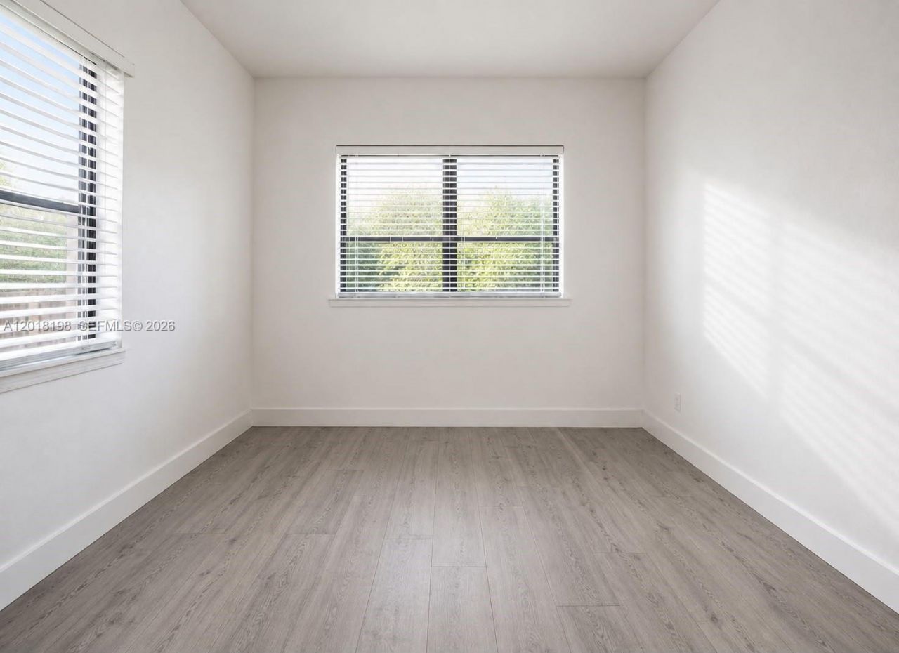 1815 NE 154 St, North Miami Beach, FL 33162 Photo