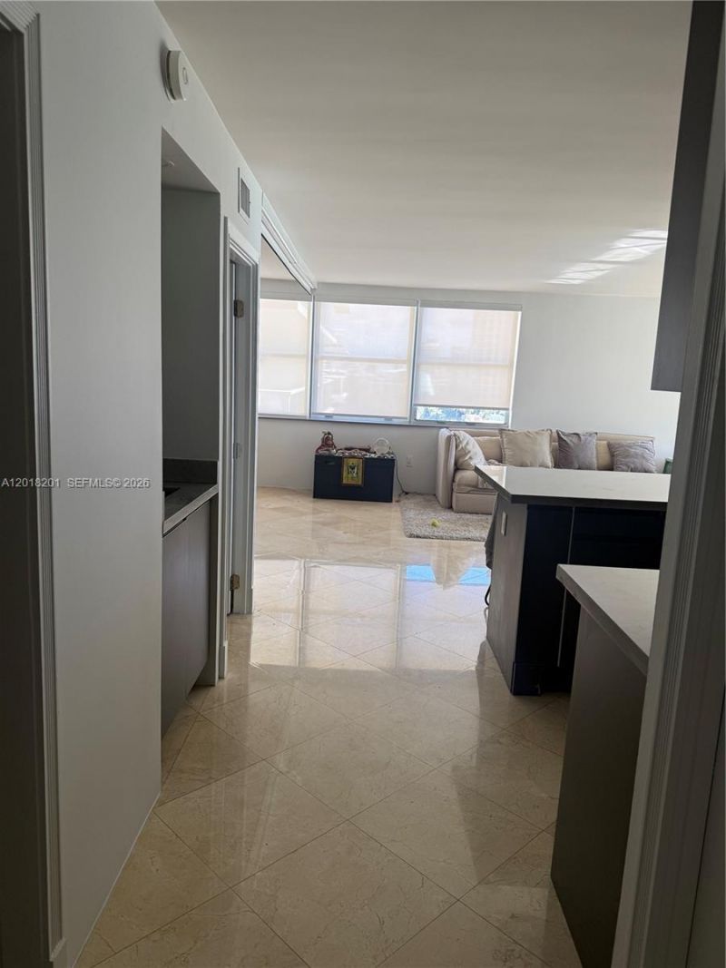 5750 Collins Ave , Unit 9K, Miami Beach, FL 33140 Photo