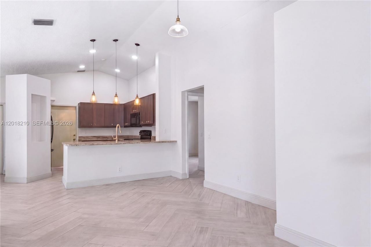 4334 Mahogany Ridge Dr, Unit 4334, Weston, FL 33331 Photo