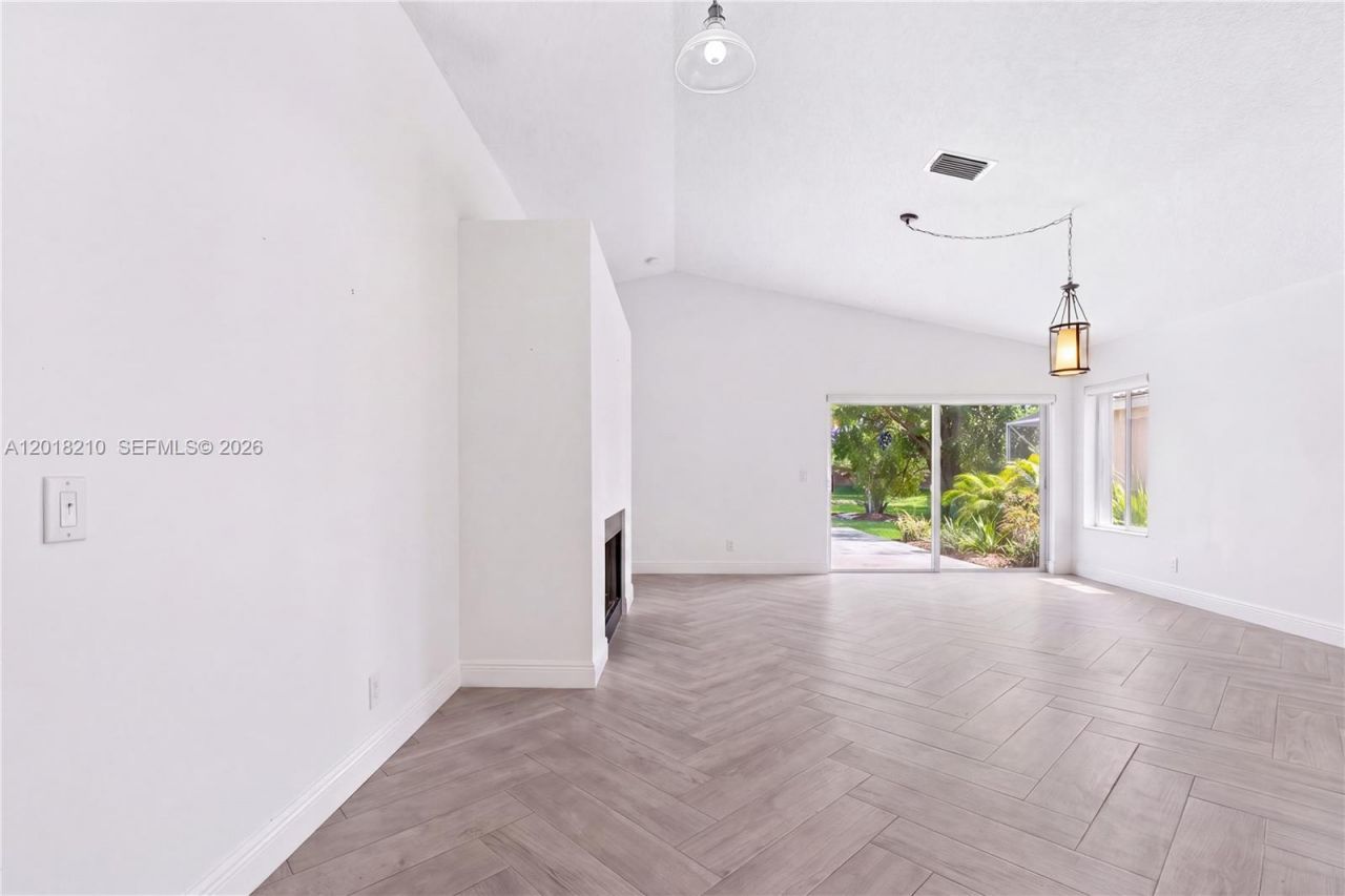 4334 Mahogany Ridge Dr, Unit 4334, Weston, FL 33331 Photo