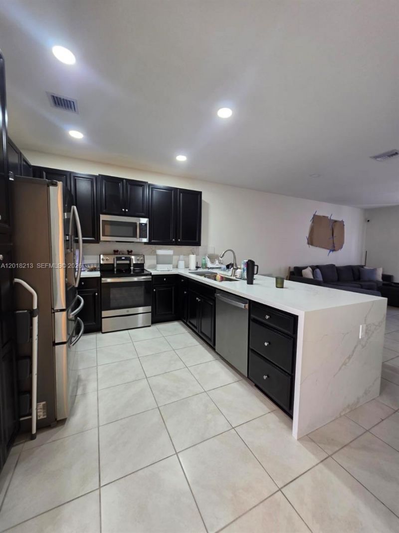 10906 SW 232nd Ter, Homestead, FL 33032 Photo