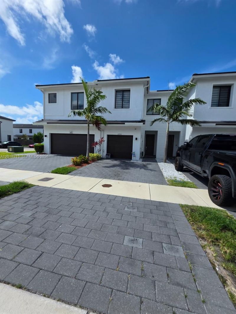 10906 SW 232nd Ter, Homestead, FL 33032 Photo