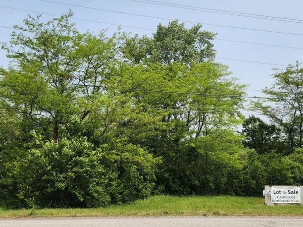 1270 W McPherson Highway, Clyde, OH 43410