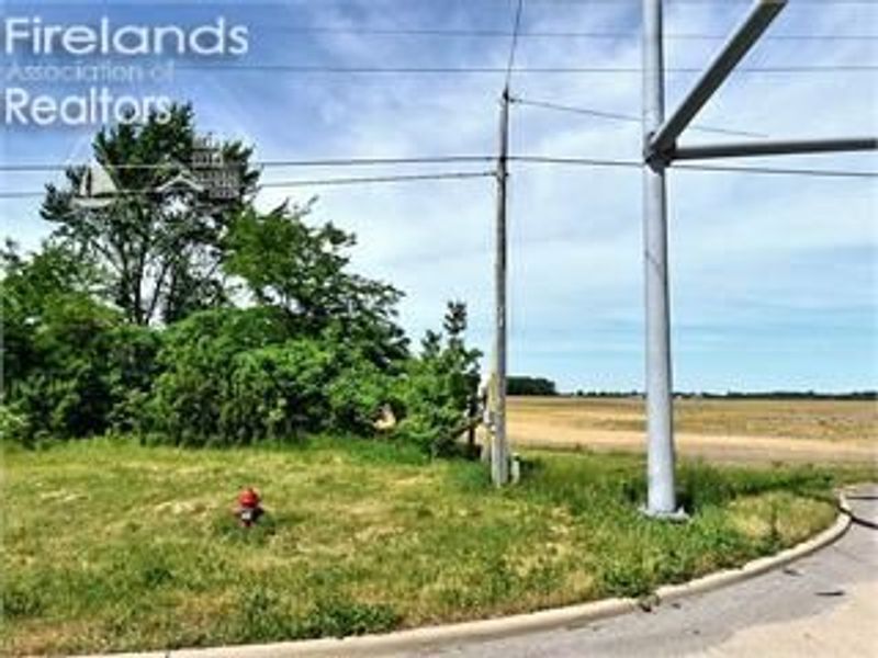 1270 W McPherson Highway, Clyde, OH 43410 Photo 2