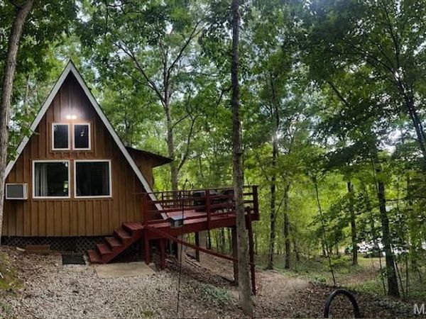 121 Crystal Lake Court , Wright City, MO 63390