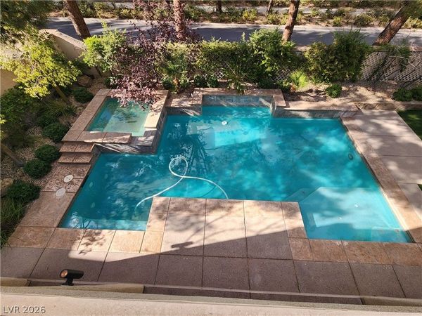 9516 Royal Lamb Drive , Las Vegas, NV 89145