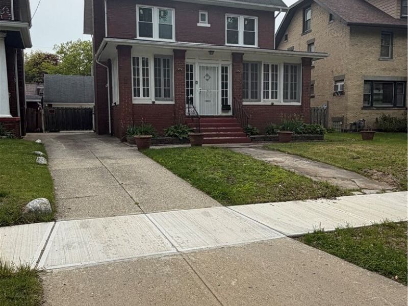 1070 Parkside Road, Cleveland, OH 44108 Photo 2
