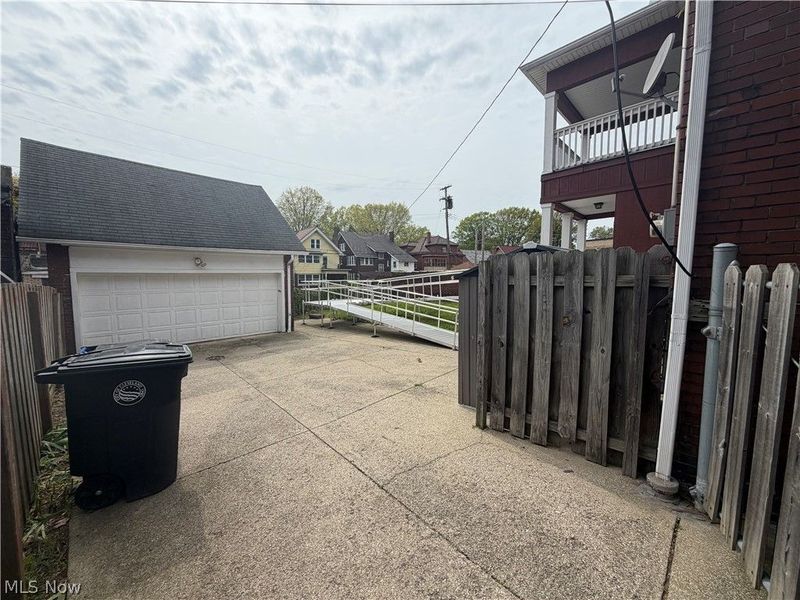 1070 Parkside Road, Cleveland, OH 44108 Photo 23