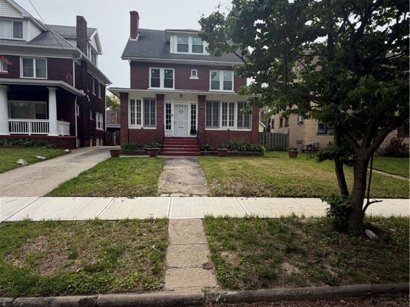 1070 Parkside Road, Cleveland, OH 44108 Photo 4