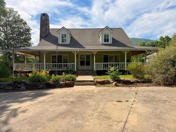 6911 Baker Circle, Clermont, GA 30527