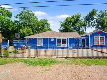 1001 Hillburn Drive , Dallas, TX 75217
