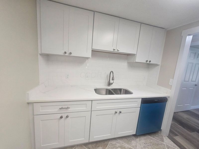 1726 Sunapple Way, Columbus, OH 43232 Photo 7