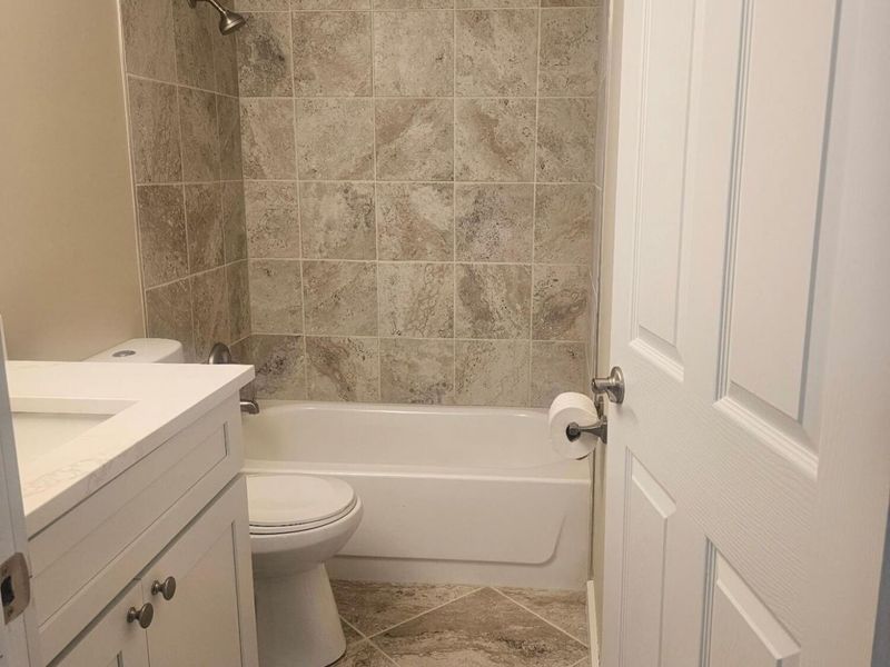 1726 Sunapple Way, Columbus, OH 43232 Photo 9