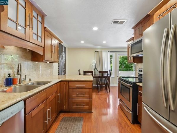 825 Oak Grove Rd, Unit 40, Concord, CA 94518