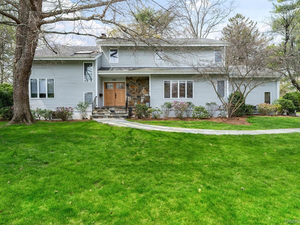 1 Canterbury Road S, Harrison, NY 10528