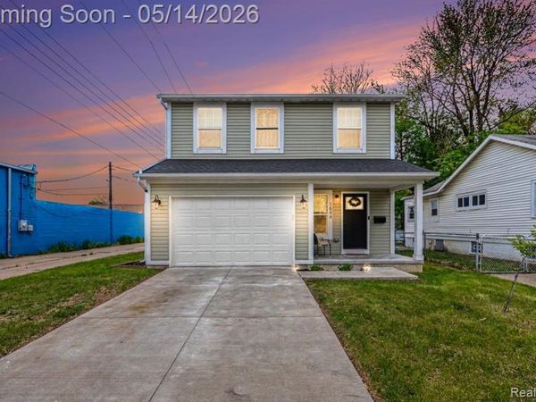 1844 E Jarvis Avenue, Hazel Park, MI 48030
