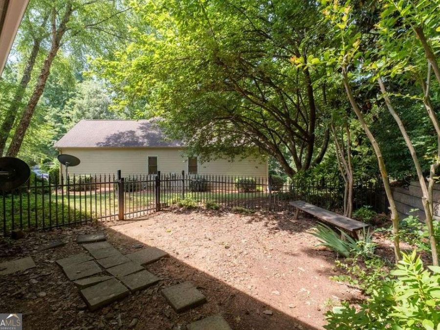 Property Image 38