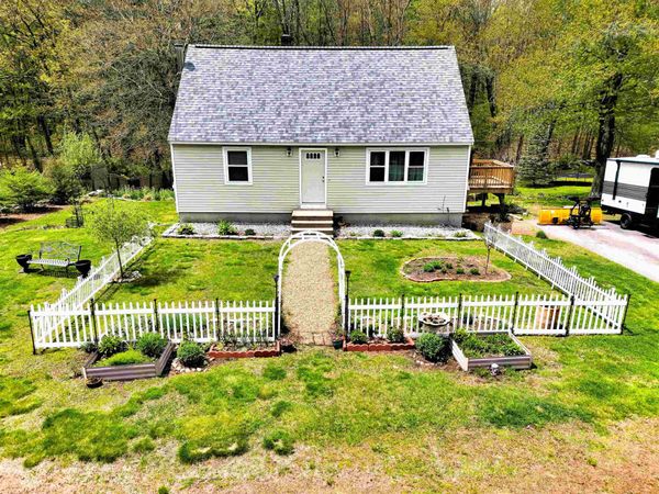 19 Edgewood Street, Milford, NH 03055