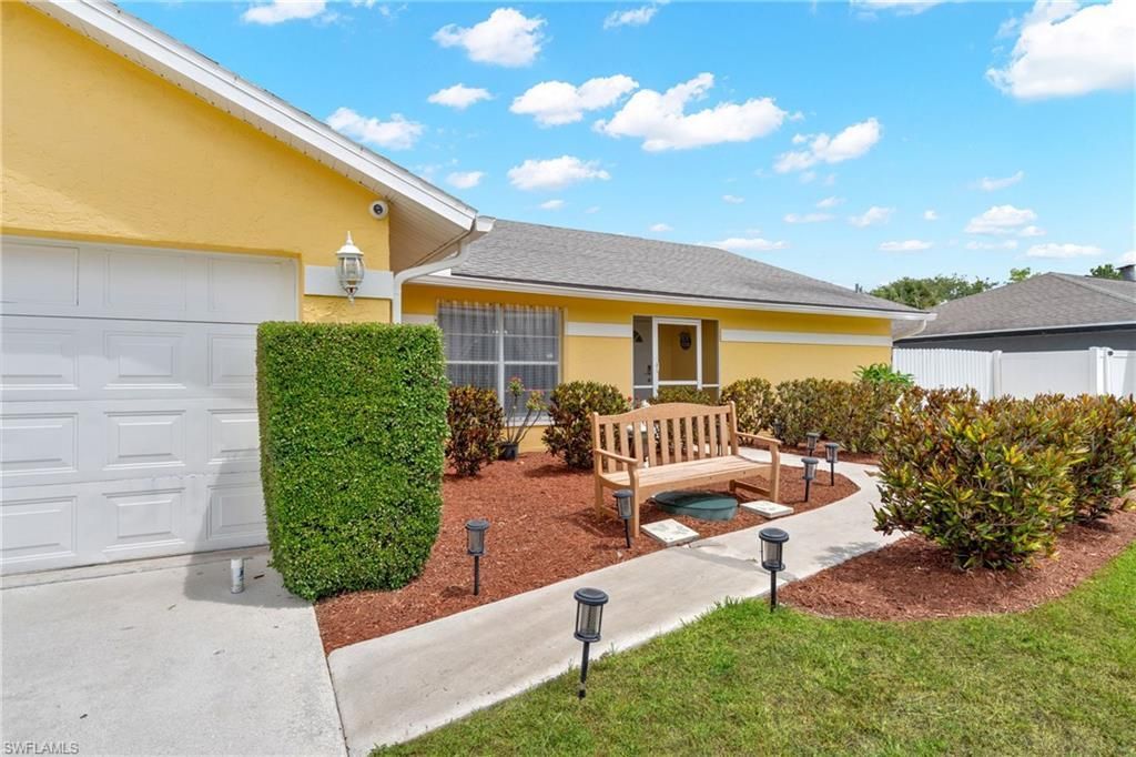 4587 25th Ct Sw, Naples, FL 34116 Photo