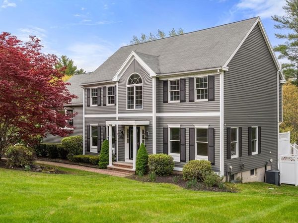 16 Kings Row, North Reading, MA 01864