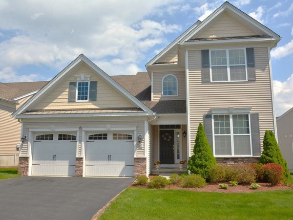 67 Sherwood Drive, Unit 67, Methuen, MA 01844